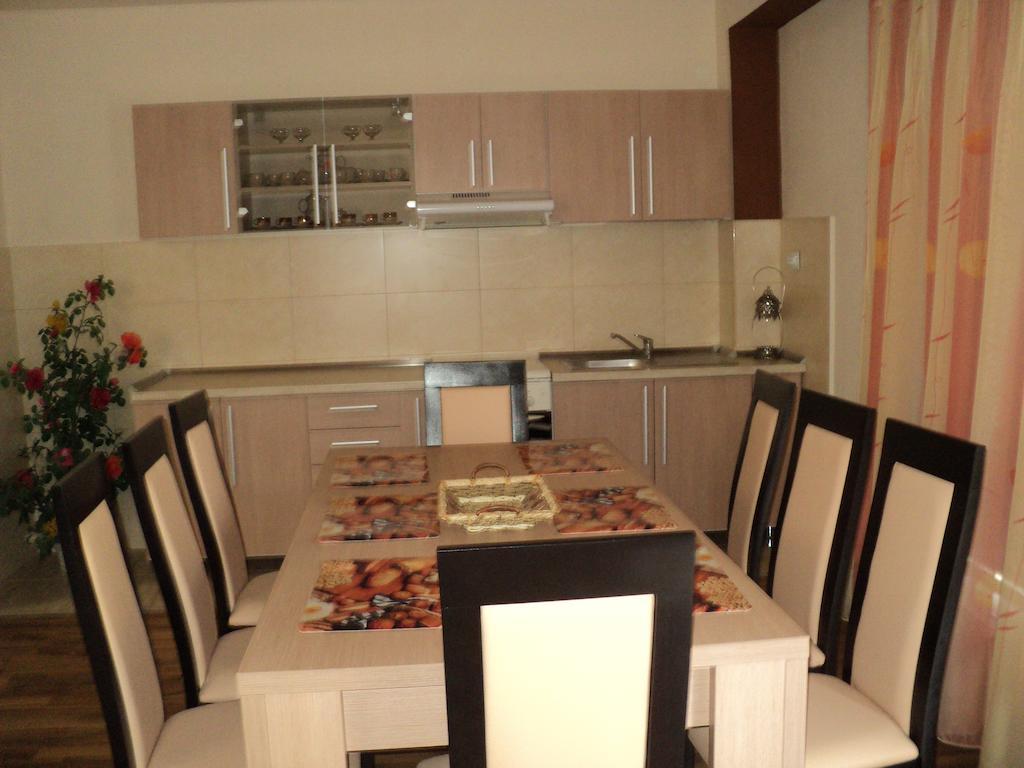 סקרישוארה Cabana Suvenirurilor חדר תמונה